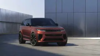 Новият RANGE ROVER SPORT SV CARBON допълва водещата гама от динамични, луксозни и високопроизводителни модели