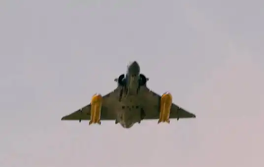 Украйна за първи път показва Mirage 2000-5F с ракети SCALP
