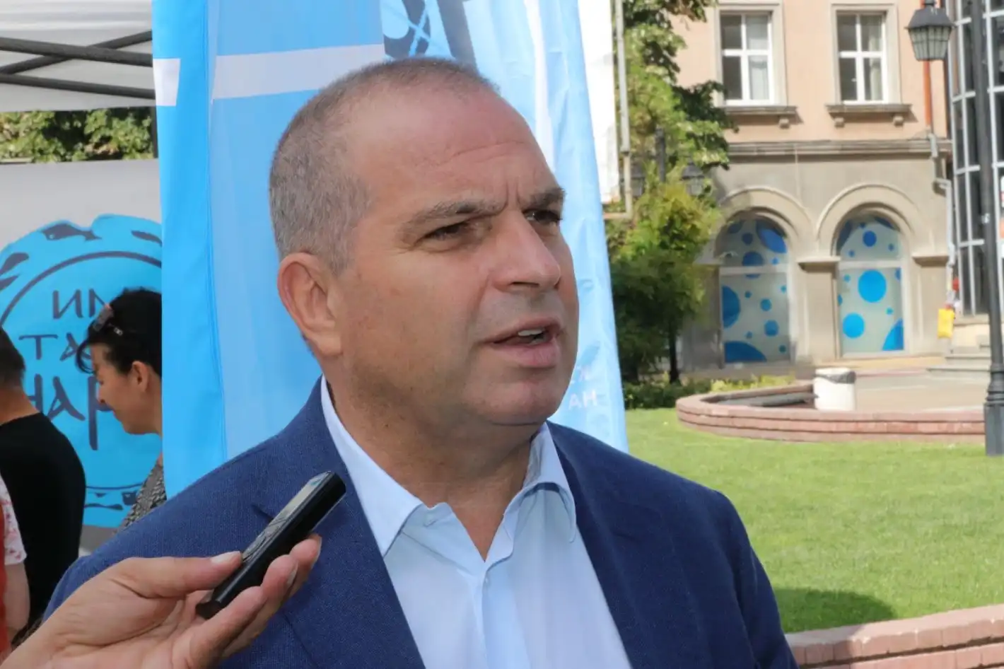 Караджов с важна новина за еврото: Ето колко ще може да се обменя накуп в Пощите
