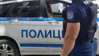 Тайнствена украинка или нещо повече? Бургас в центъра на полицейско издирване Снимки