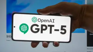 Експерт разкри кога на ChatGPT му писва от нас и се срива!