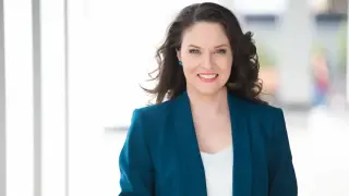 Яна Николова роди момиченце