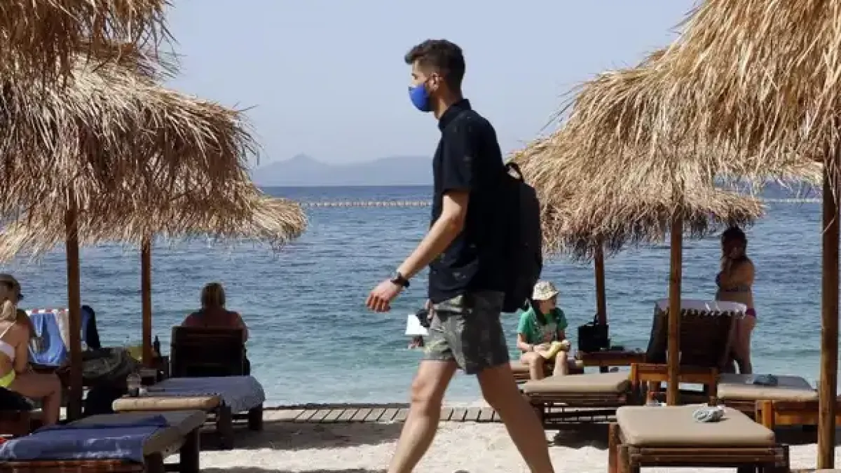 Бум на COVID по морето, лекарите посочиха типичните сиптоми