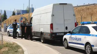 Апашът, спретнал бесен екшън на столичното летище, го загази