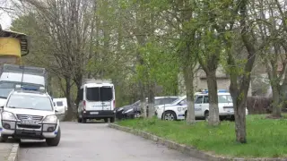 Брутална разпра с тръби и ножове заради фатална омъжена дама смрази България