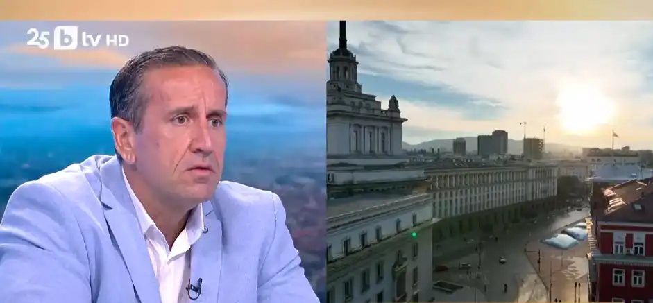 Анализатори обясниха как Пеевски спря имотния хаос, докато Радев блокира държавата!
