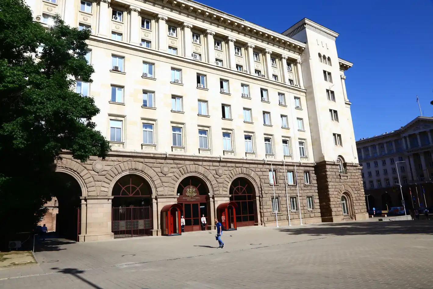 Прочут наш професор: Очаква се да се кандидатирам за президент, сериозно го обмислям Снимка