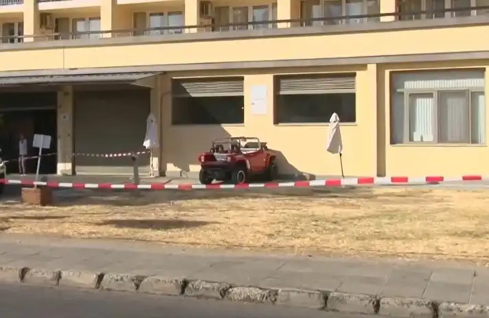 Роднини на шестимата пометени в Слънчев бряг: Бащата на шофьора е полицай, майката работи в съда Видео