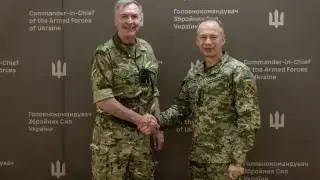 UK адмирал към Запада: Не се страхувайте от Русия, бъдете готови за война - тя е една, а ние много