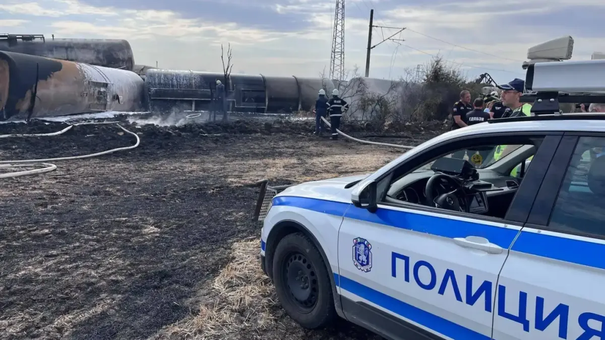 Откриха замърсяване с нефтопродукти в почвата след дерайлирането край Пясъчево
