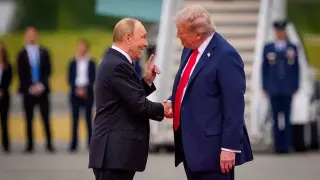 Руски олигарх в изгнание разкри новия сигнал на Путин към Тръмп