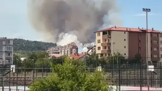Огненият ад в Стара Загора изпепели десетки постройки, има арести Видео