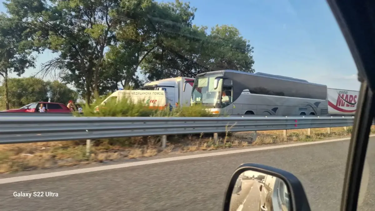 Първи подробности за мелето на АМ "Тракия", човек е в болница