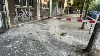 Баща разказа за ужас: Мазилка се откърти, падна върху главата на малкото ми дете в София