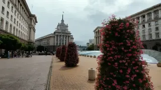 Днес в НС само трима министри ще...