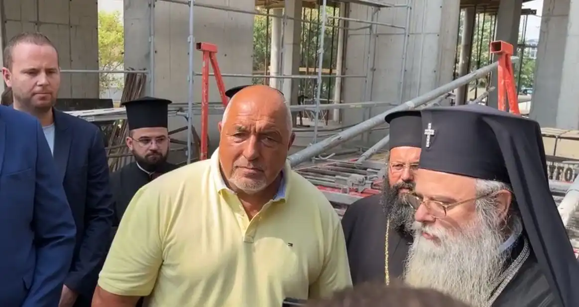 Борисов с култов лаф за Царя и короната Видео