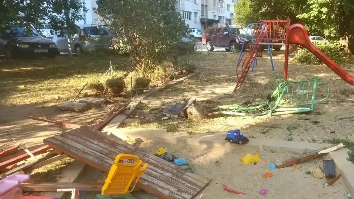 Потресаващи снимки от екшъна със залята с бензин жена и гонката в София