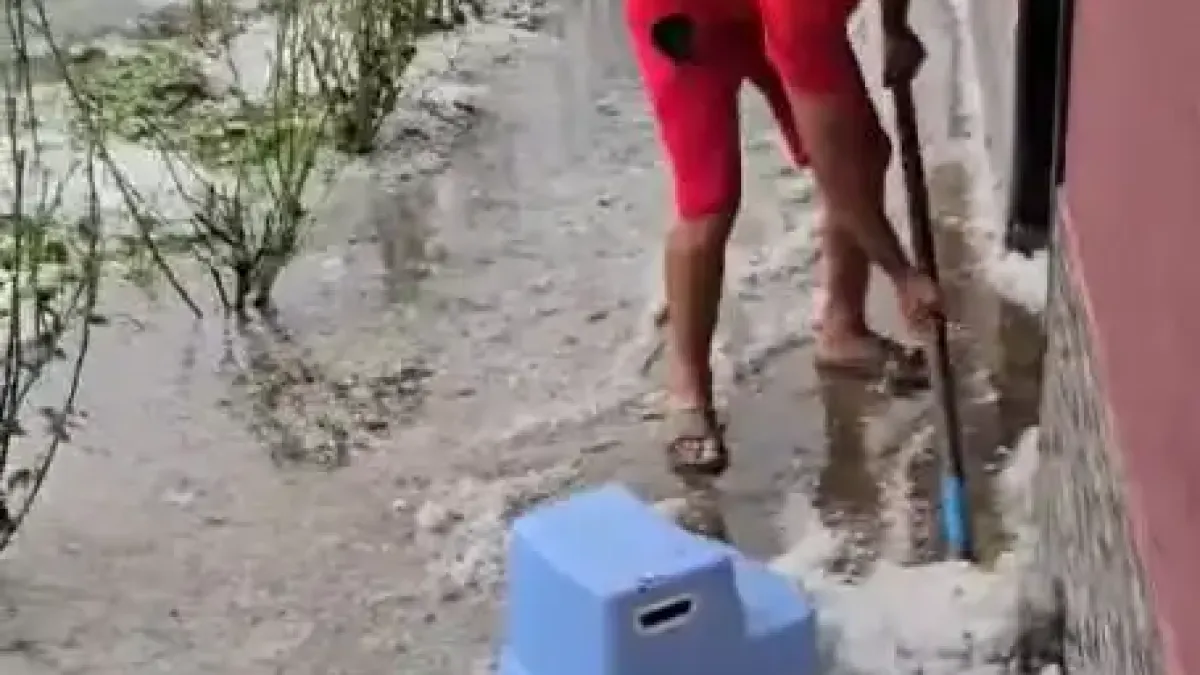 Голям наш град побеля насред лято за отрицателно време Видео