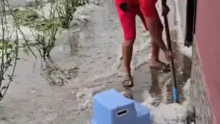 Голям наш град побеля насред лято за отрицателно време Видео