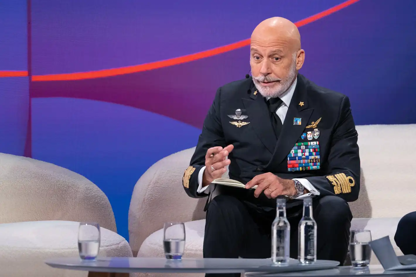 Адмирал Драгоне се закани: Още повече пари за Украйна! Няма да спрем!