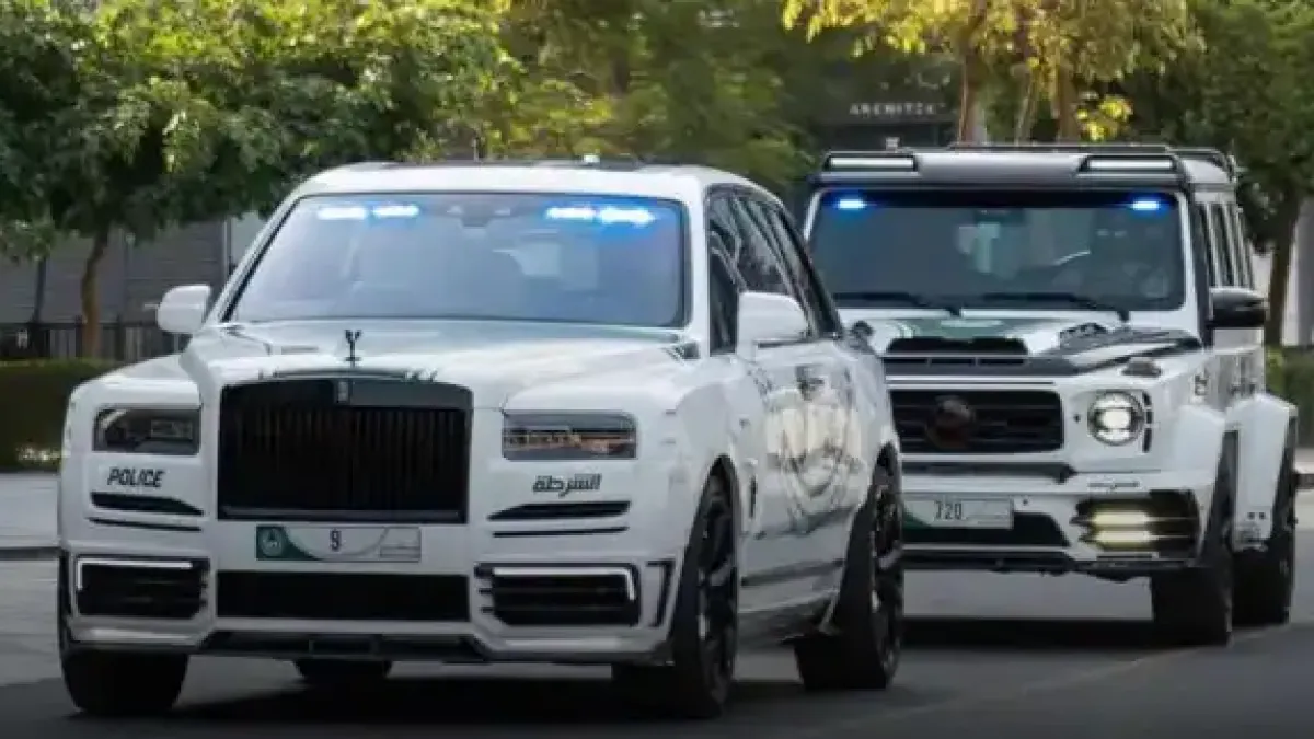 Като олигарсите: Патрулна полиция премина на Rolls-Royce и Mercedes G-Class Снимки