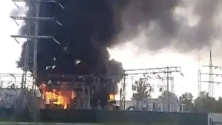 Украински дронове удариха чак край Санкт Петербург, поразиха сърцето на... Видео