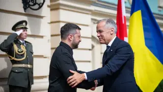 Премиерът на Канада обяви в Киев военна помощ за близо 1 млрд. долара Видео