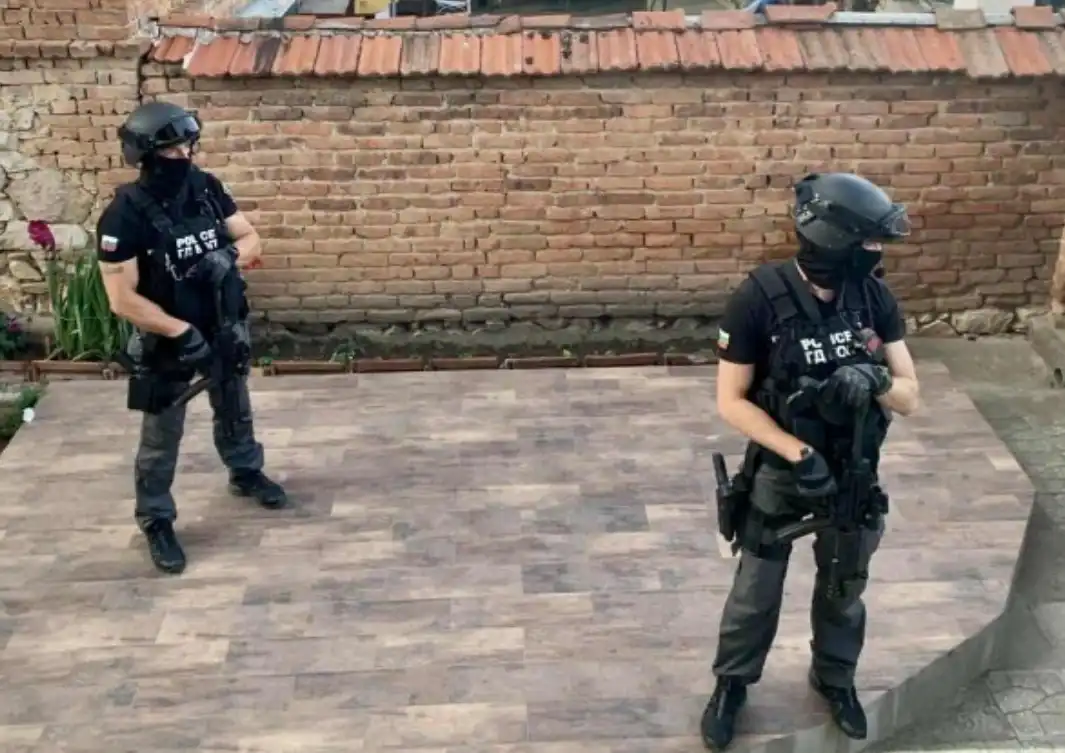 Разплетоха цялата схема: Кюрди дърпали конците на наркотрафика в Пловдив, а бившият на Глория...