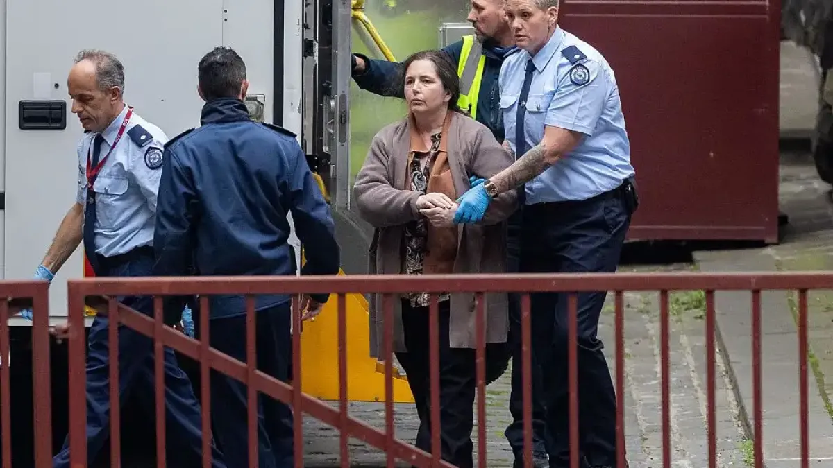 Единственият оцелял от смъртоносния обяд в Австралия: Чувствам се наполовина жив