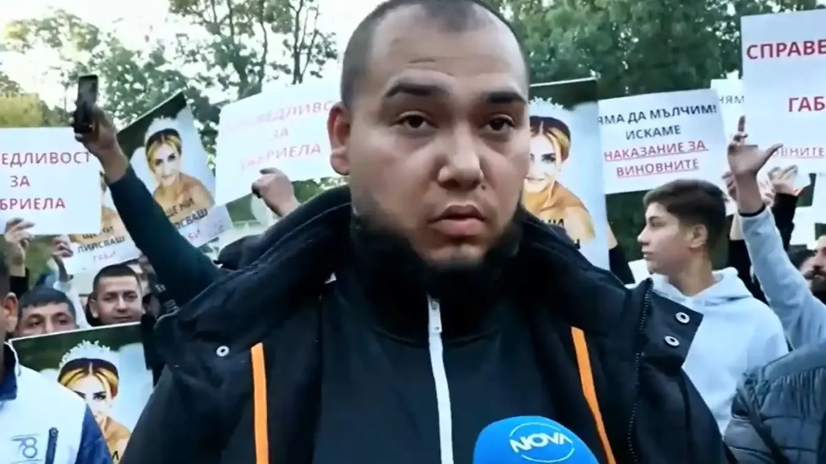 Напрежението пред болницата в Русе продължава: Съпругът на починалата родилка със своя версия за трагедията Видео