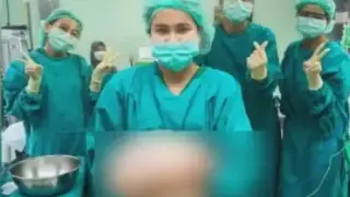 Майка ѝ мисли, че е преяла, лекарите - че е бременна, а се оказва...