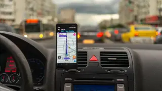 Waze се ъпгрейдна, лови вече и най-хитрите камери