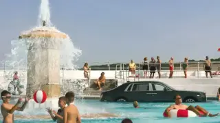 Потопиха в басейн лимузина за 500 000 долара Видео