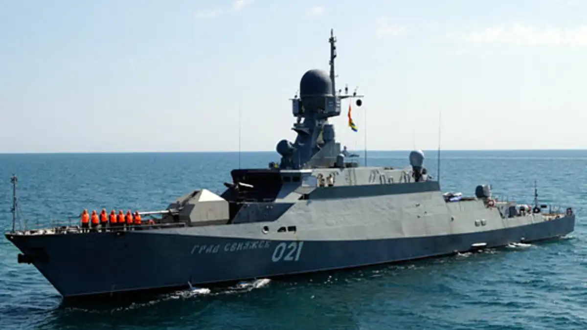 Русия е потопила украинския  "Симферопол"