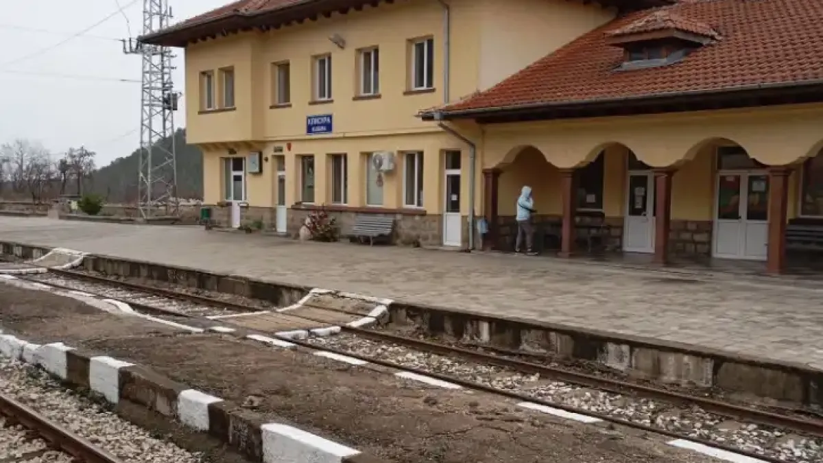 Петър Бунев със скандално твърдение за трагедията в Клисура: Момичетата са пътували във...