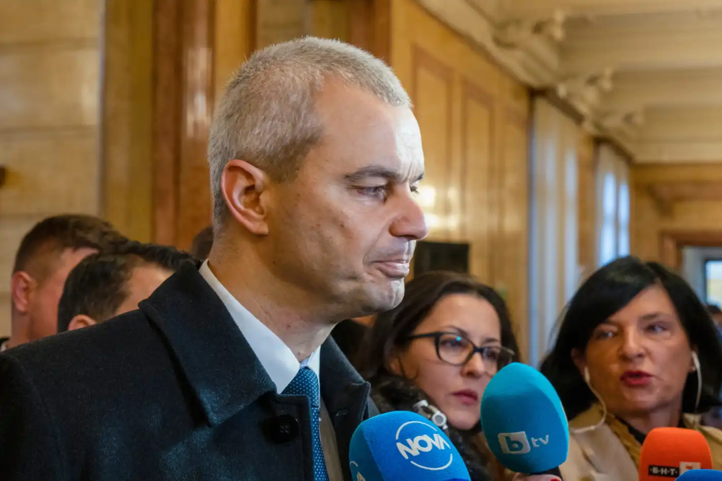 Костадинов посети българска област и изуми хората заради...