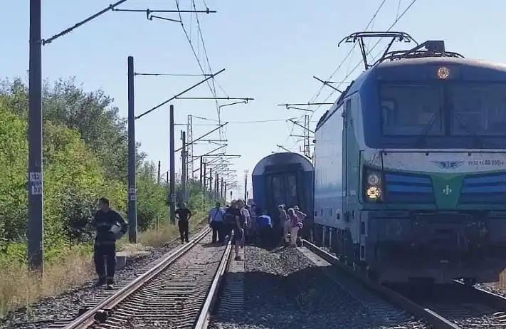 Това е героят на деня, който предотврати трагедия с десетки жертви Снимки