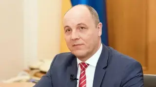 Убийство като на Алексей Петров в Украйна: Нападател с колело застреля Андрий Парубий
