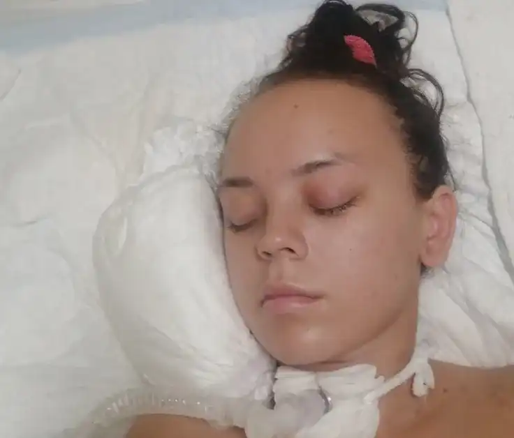 100 дни кома, 100 дни по болници, параклиси и в чакане на чудо. Да помогнем на Ивена