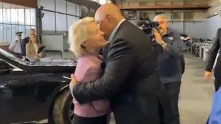 Бойко Борисов посрещна Урусла фон дер Лайен в Сопот Видео