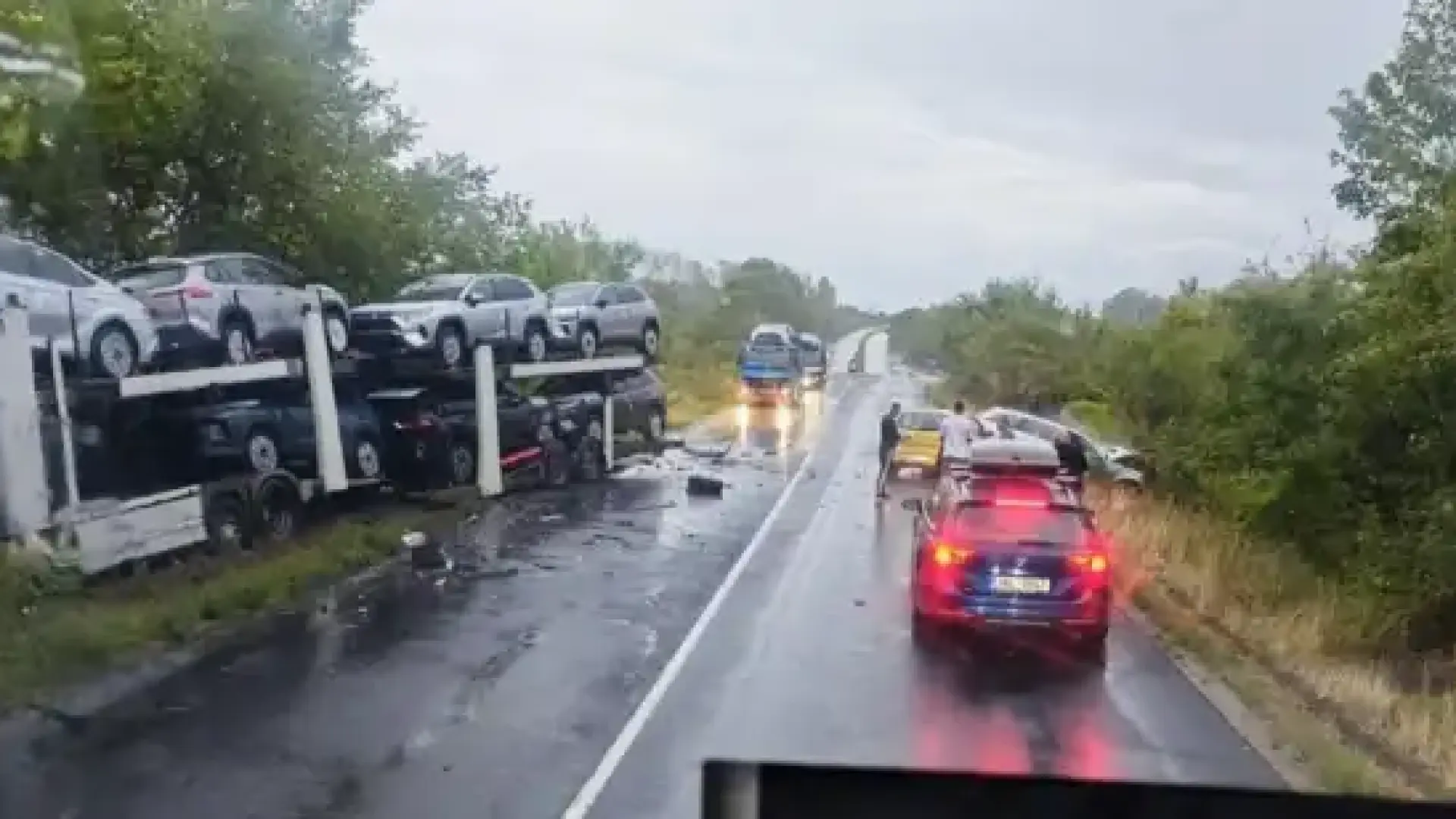 Монтираха колчета срещу изпреварване в един от най-опасните участъци у нас!