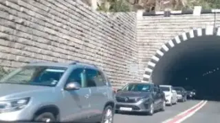Брутално задръстване затапи Кресненското дефиле в посока Гърция Снимки