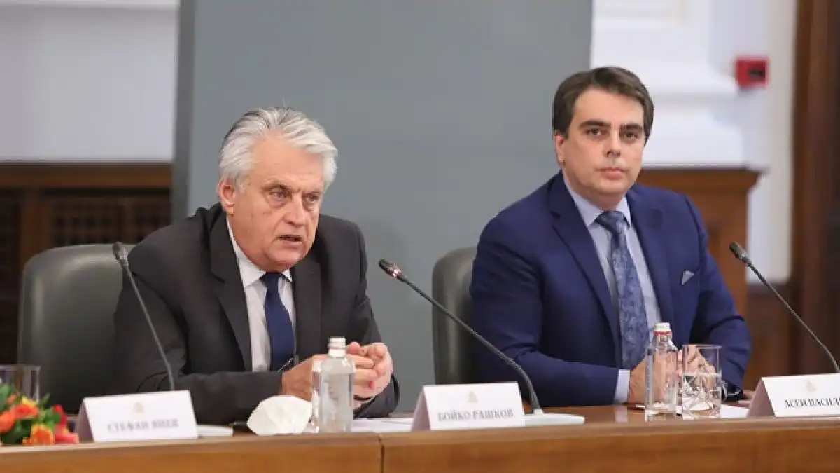 Адв. Марковски разкри каква е връзката на Паскал с Асен Василев и Бойко Рашков