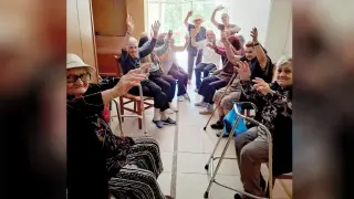 На гости в Дома за стари хора в Етрополе: Не е социална  институция, а истински оазис