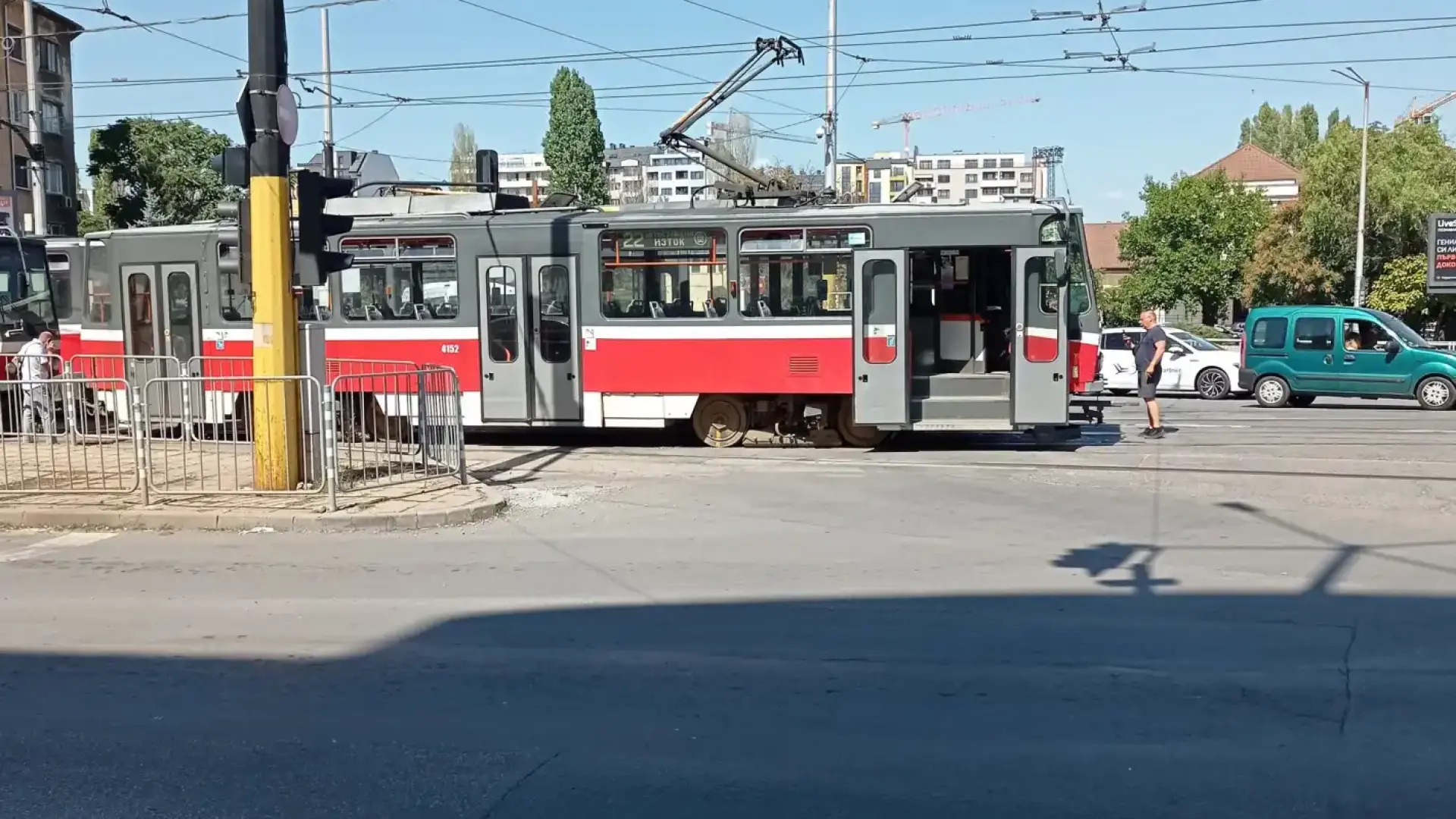 Извънредно! Нов страховит инцидент с трамвай в София - отново на същия булевард Снимки