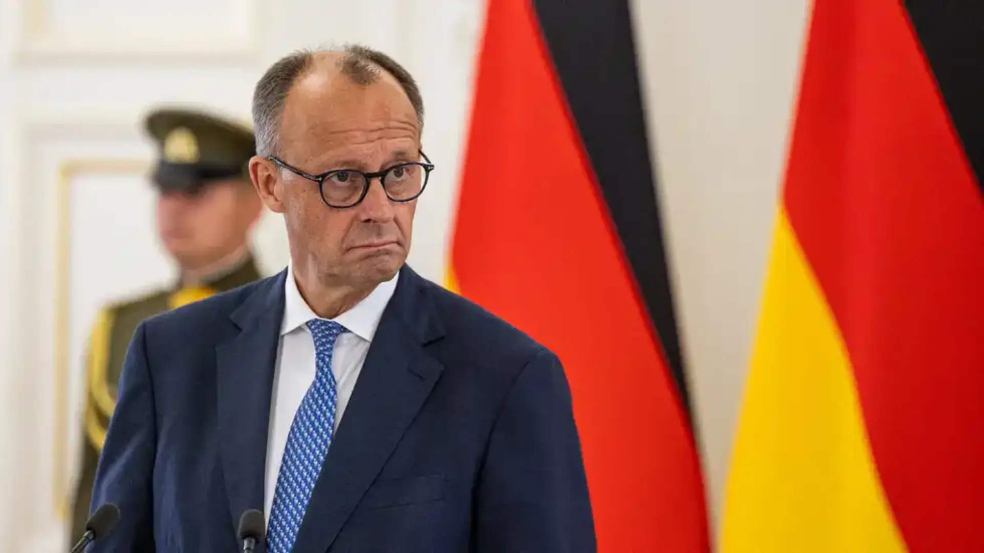 Мерц отряза "Алтернатива за Германия" и отсече: Имигрантите са добре дошли!