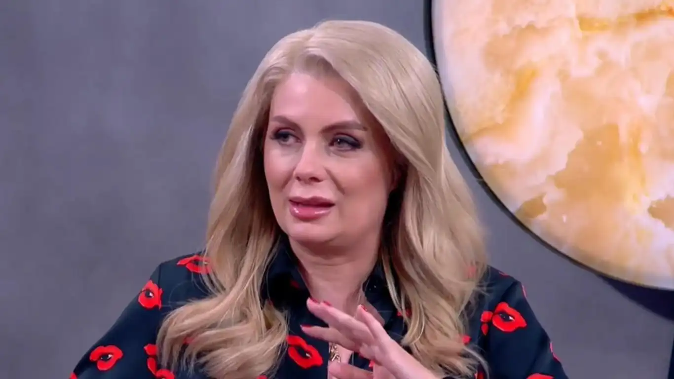 Скочиха срещу Венета Райкова: Ужас, стига сте кудкудякали!