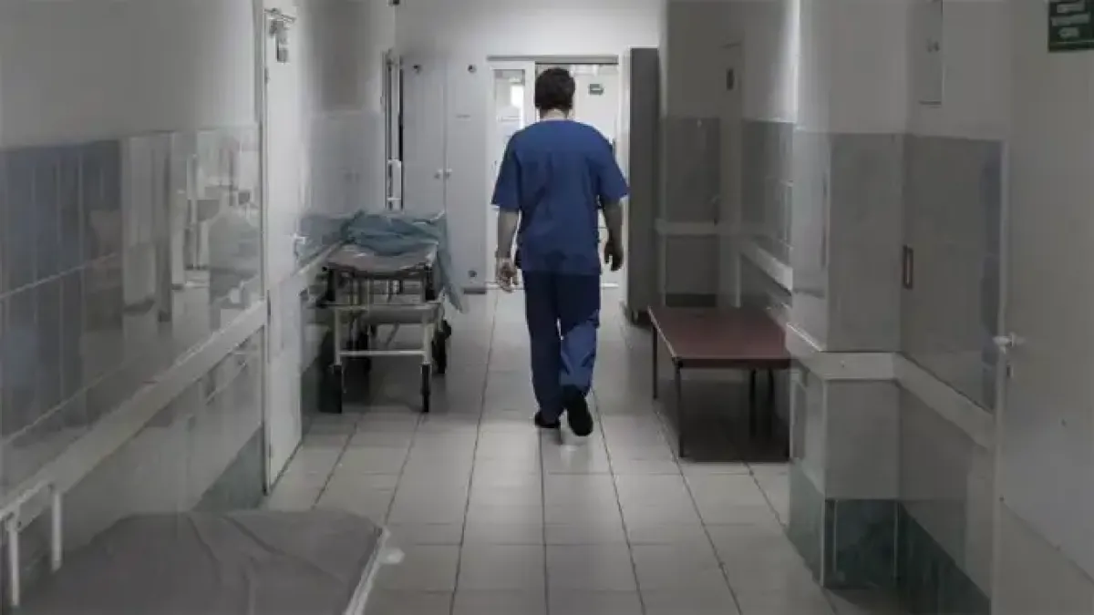 Наша болница дава по 5 бона заплата за лекар специализант - кандидати няма!