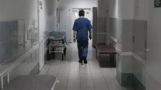Наша болница дава по 5 бона заплата за лекар специализант - кандидати няма!