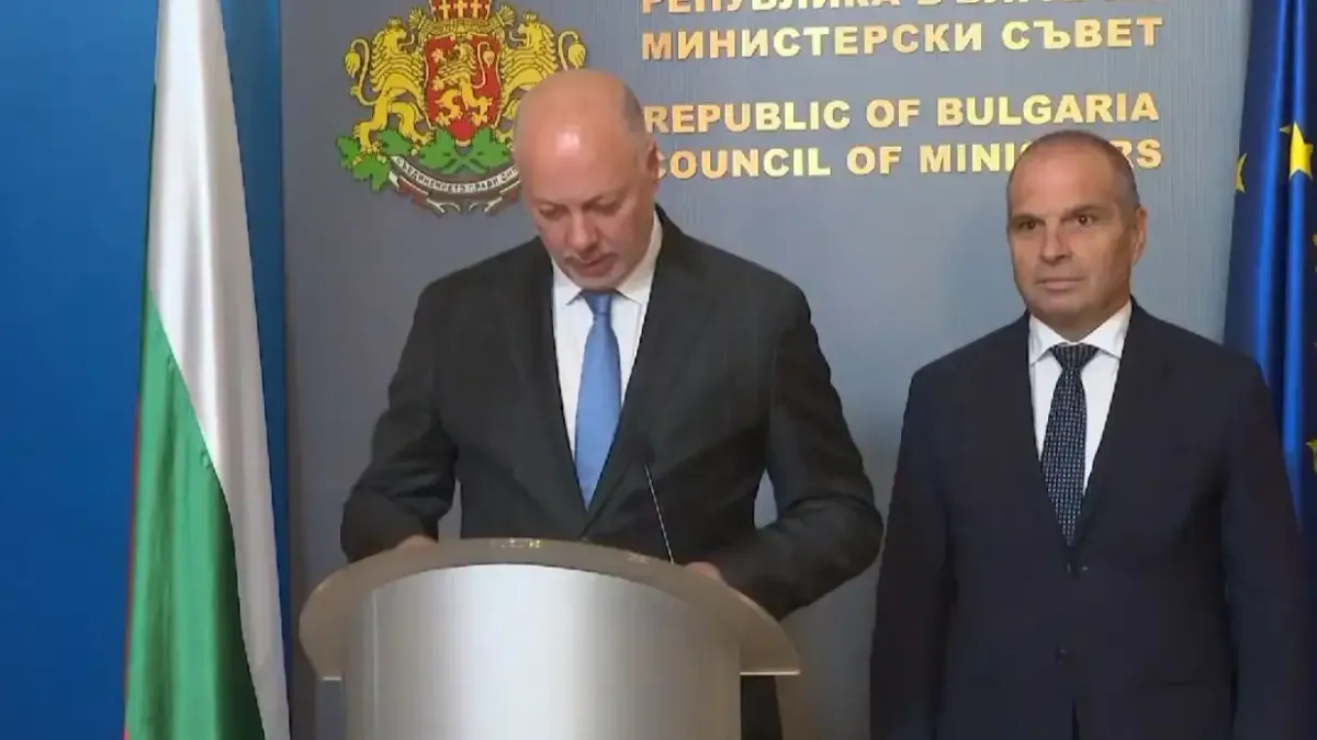 Желязков извънредно: Всичко е част от хибридна атака срещу нас, разочарован съм от ПП-ДБ
